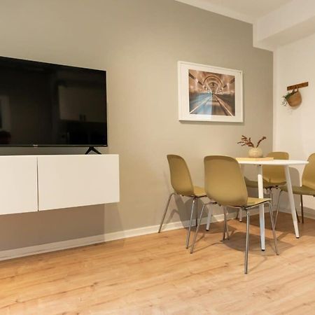 Hamburg City Apartment For 4 Екстериор снимка
