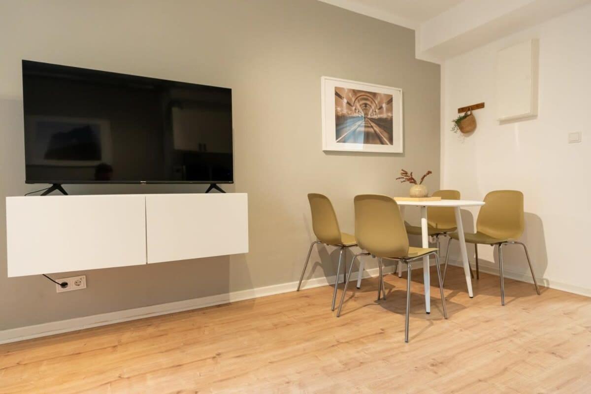 Hamburg City Apartment For 4 Екстериор снимка